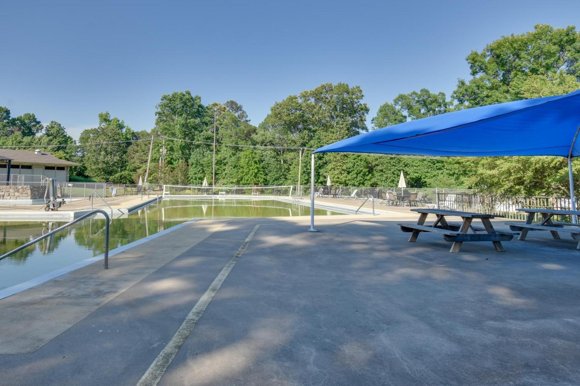 Lakefront Retreat With Deck, Dock And Resort Amenities Hot Springs Exterior photo